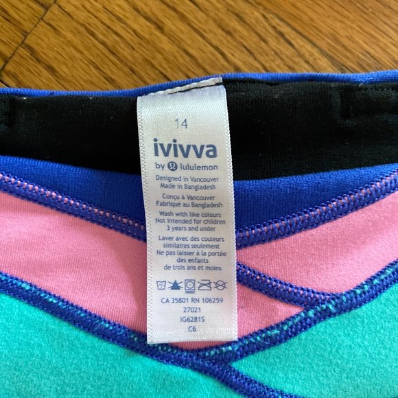 Ivivva by Lululemon Girls Reversible Crop Leggings - Picture 3 of 3